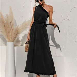 New Black Everything Elegant One-Shoulder Dress NWT